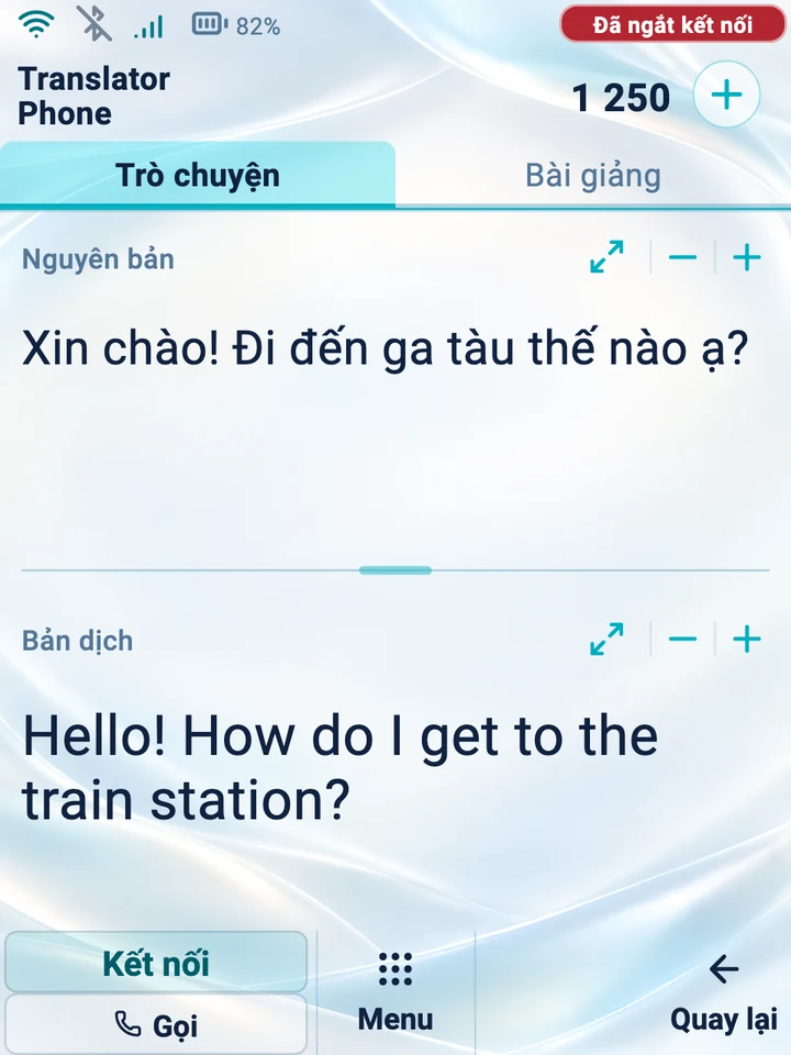 Màn hình thiết bị: chế độ Trò chuyện với câu gốc và bản dịch