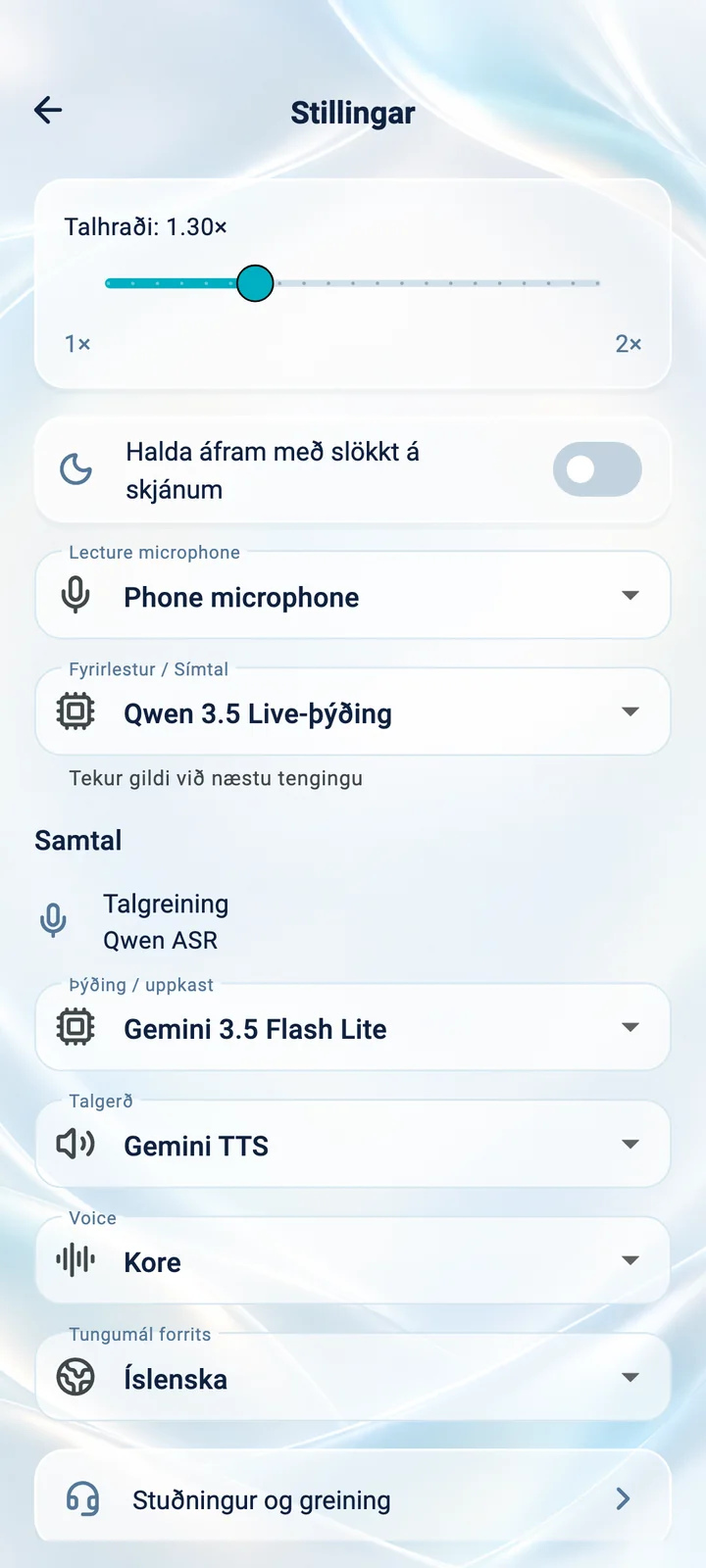 Stillingar Translator Phone-forritsins: talhraði, hljóðnemi, rödd og tungumál forrits